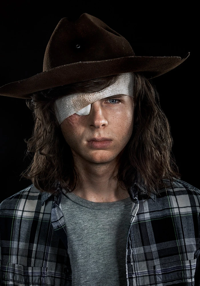 Imagen interactiva de Carl Grimes con sus respectivos datos como edad, arma y breve biografía